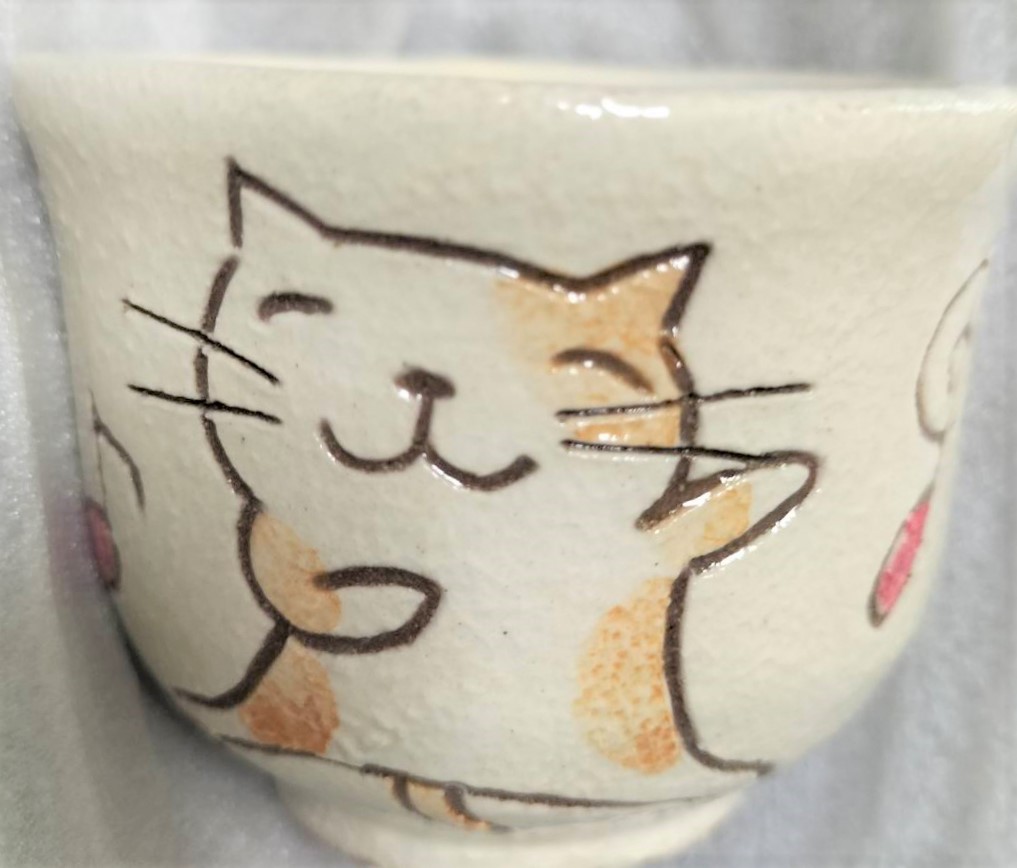 未使用品 ねこ田商店 美野里焼 平瀬マリ子 猫と花 茶碗 湯呑み 手作り猫好き 美野里焼】平瀬 マリ子 手描きねこの小皿3種(02) - 猫雑貨の店